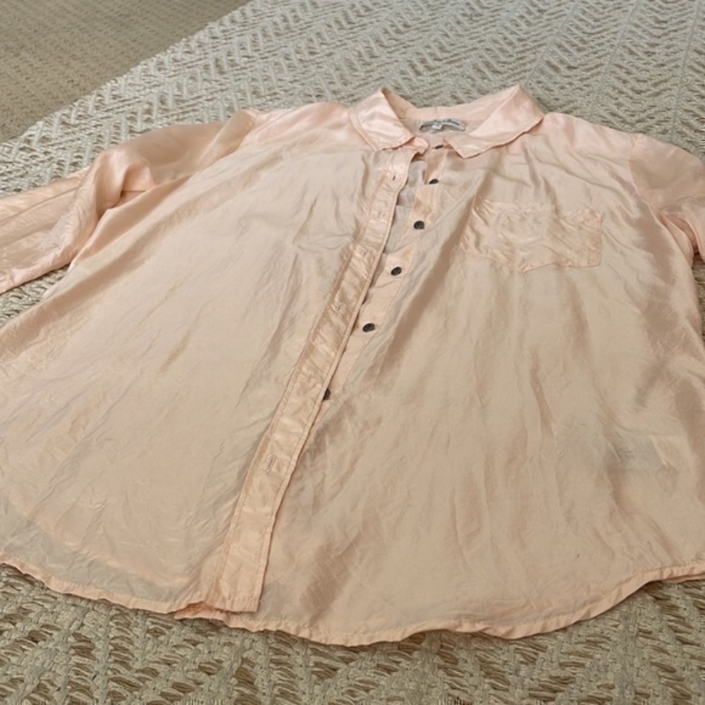 Broadway and broom medium silk peach top - Picture 4 of 8